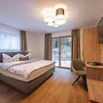Haus Am Wildbach * Neustift im Stubaital